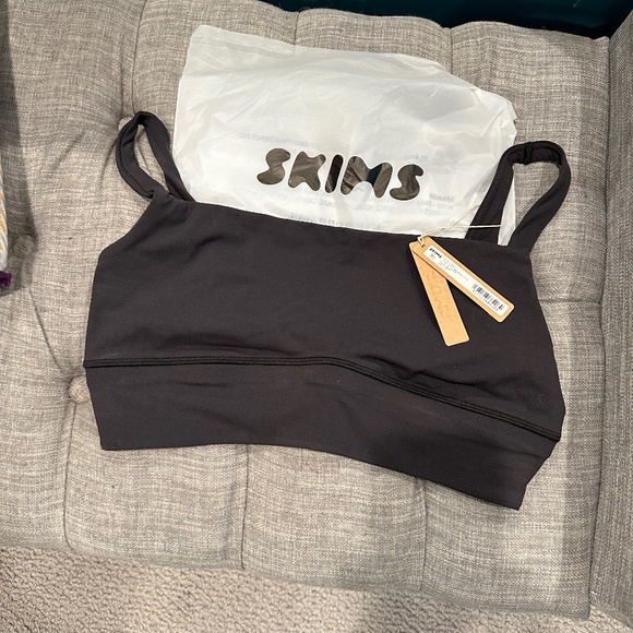 SKIMS Other - NWT SKIMS fits everybody SQUARE NECK LONGLINE BRALETTE